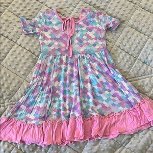 Colorful Scallop Pattern Dress with Pink Trim